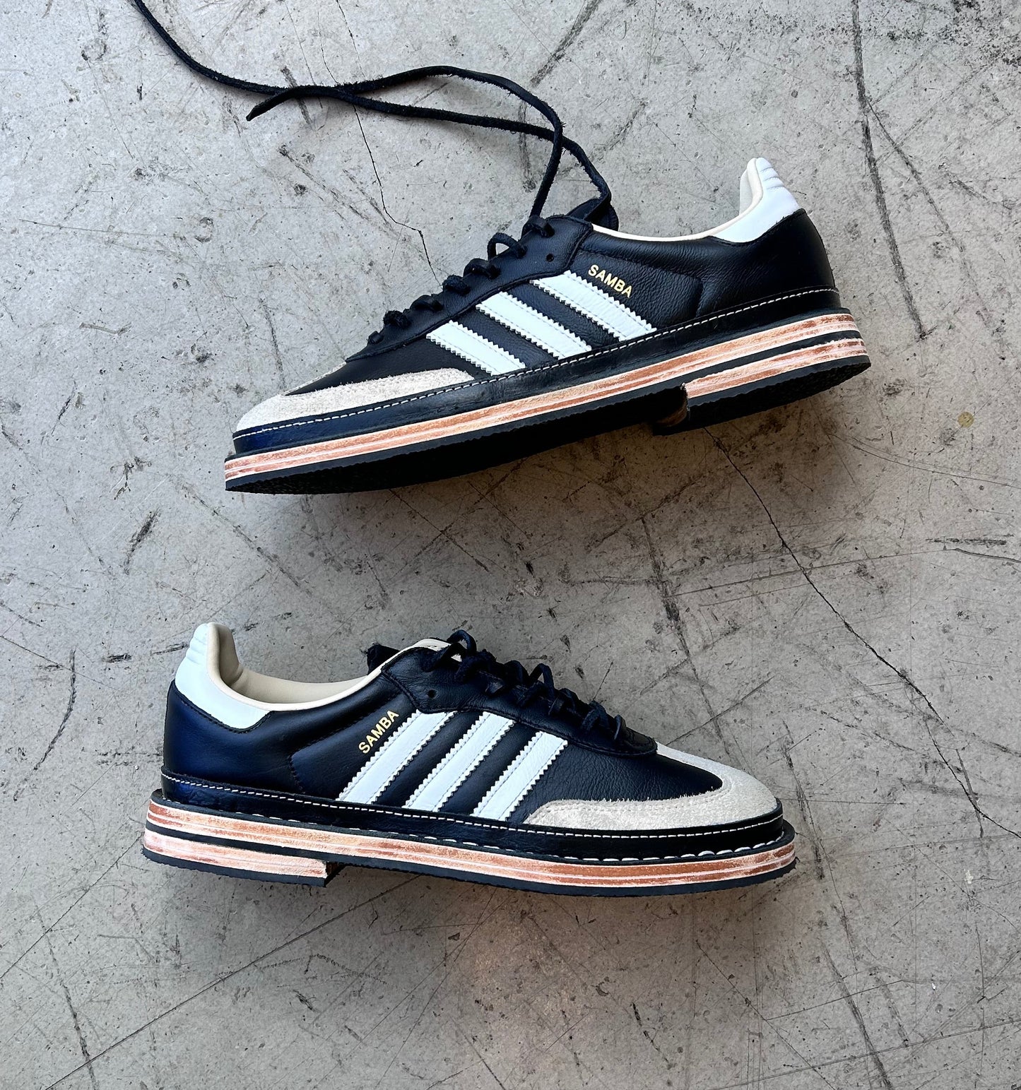 ADIDAS SAMBA W/ LEATHER HEEL